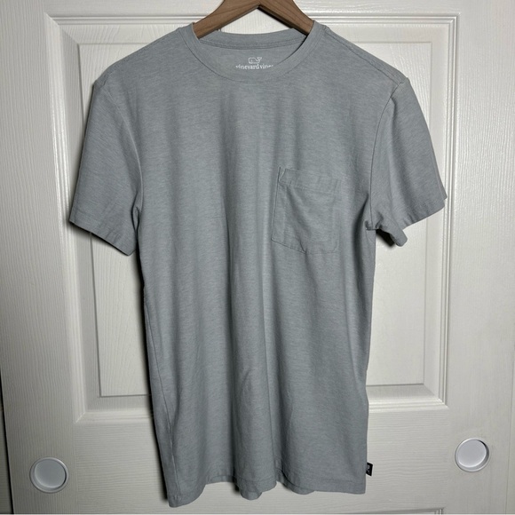 Vineyard Vines Men’s Sz Small Short Sleeve Pocket T-Shirt Basic Pima Cotton - Picture 2 of 6